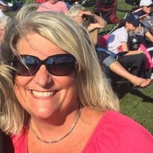 Meet your Posher, Laurie